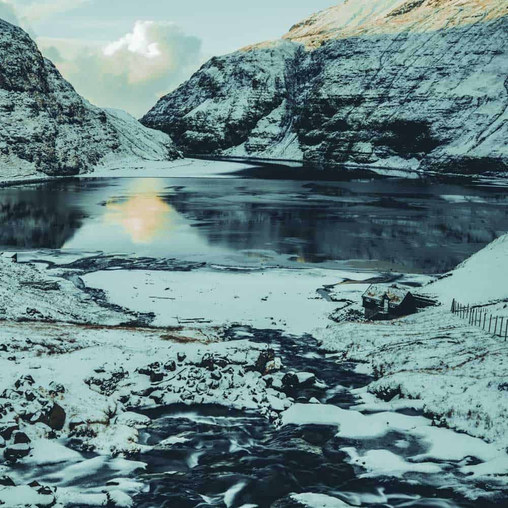 Saksun Faroer eilanden mooiste meer